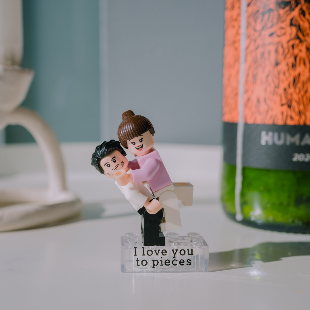 Custom "Hugging" Minifigure Couple with Personalized Clear Base